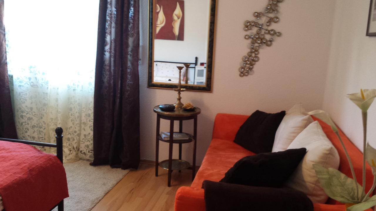 Ferienwohnung Rosentraum Oberotterbach Buitenkant foto